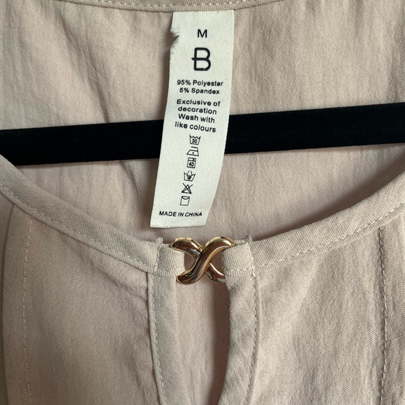 Work Blouse,‎ Size M - Picture 2 of 3